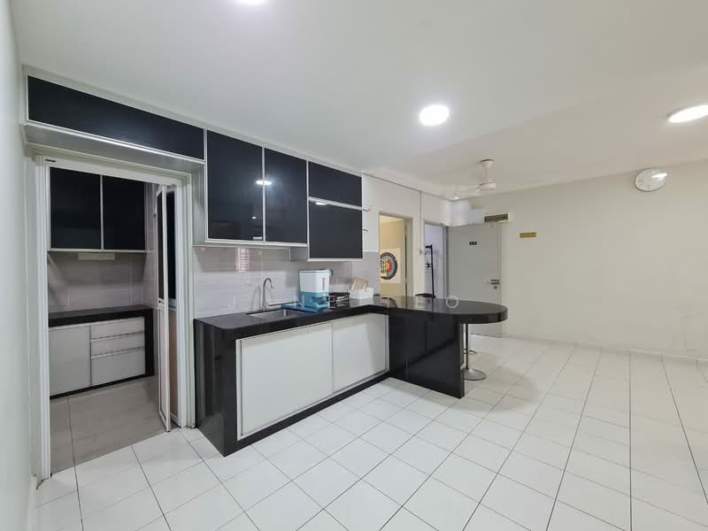 Flat for Rent at Taman Mutiara Mas - June Teo - Kitchen - PropertyGuru.com.my