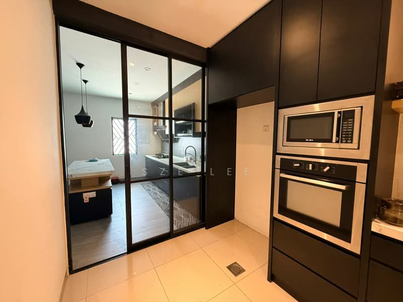 2-storey Terraced House for Rent in Taman Pelangi Indah (Ulu Tiram) - Sze Lee - Kitchen - PropertyGuru.com.my