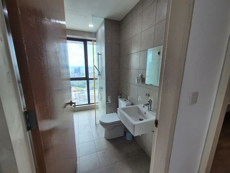 Service Residence for Sale at Setia SKY Residences - Tai Eefan - Bathroom - PropertyGuru.com.my