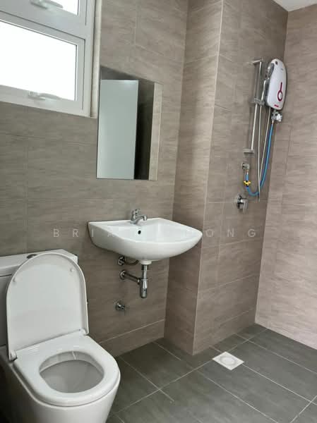 Servis Apartment untuk Disewa di TR Residence - Brian Chong - Bathroom - PropertyGuru.com.my