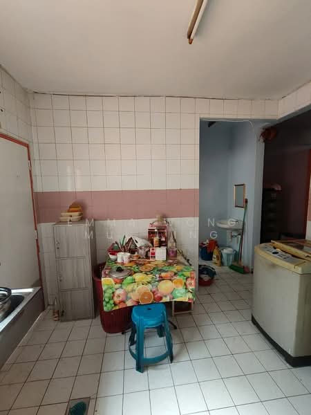 3-storey Terraced House for Sale in Kepong (Kuala Lumpur) - Emma Wong Mui Ling - Kitchen - PropertyGuru.com.my