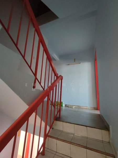 3-storey Terraced House for Sale in Kepong (Kuala Lumpur) - Emma Wong Mui Ling - Corridor - PropertyGuru.com.my