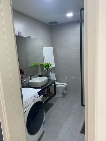 Service Residence for Rent at Residensi Solaris Parq - Zack Lim - Bathroom - PropertyGuru.com.my