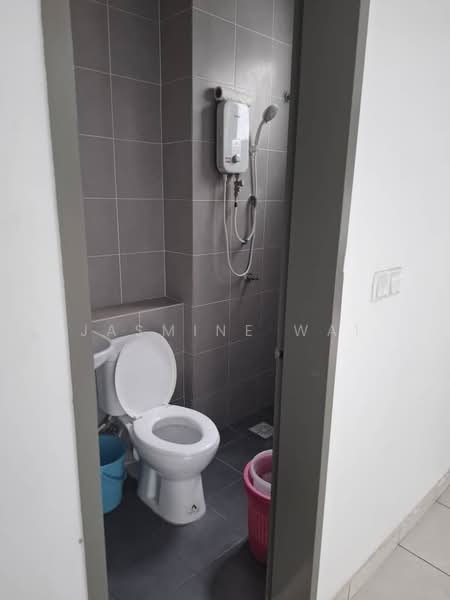 Pangsapuri untuk Disewa di Idaman Abadi - Jasmine Wai - Bathroom - PropertyGuru.com.my