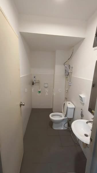 Tanah Kediaman untuk Dijual di Taman Desa Tebrau (Tebrau) - Bernice Gan - Bathroom - PropertyGuru.com.my