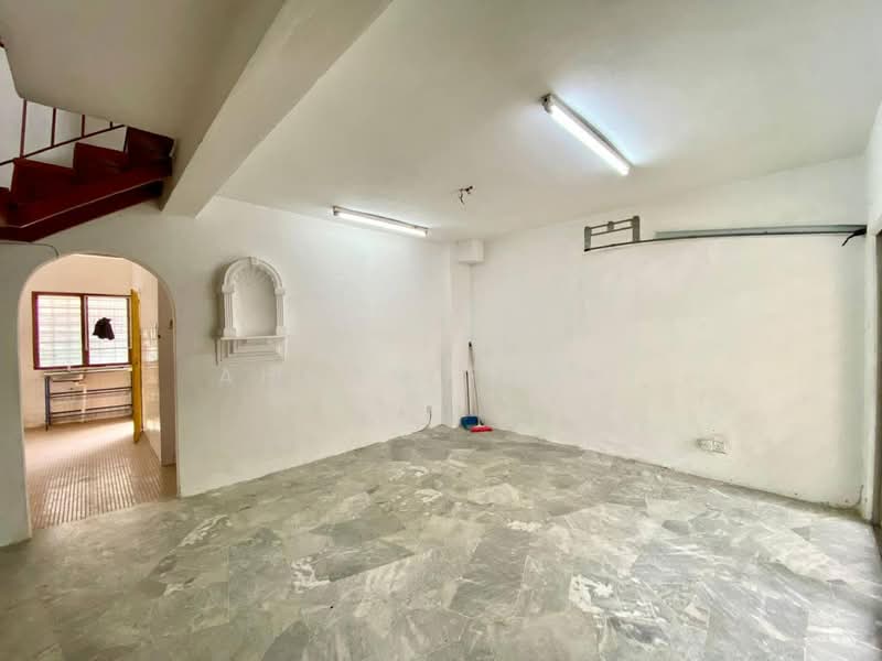 2-storey Terraced House for Sale in Taman Puchong Perdana (Puchong) - Ahmad Farhi - Interior - PropertyGuru.com.my