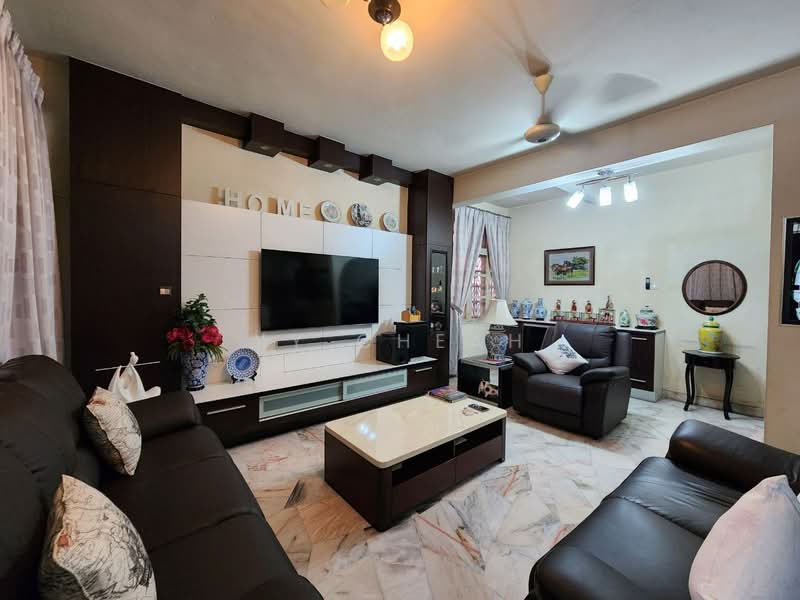 Semi-Detached House for Sale in Taman Hillview (Ipoh) - YY Cheah - Living Room - PropertyGuru.com.my