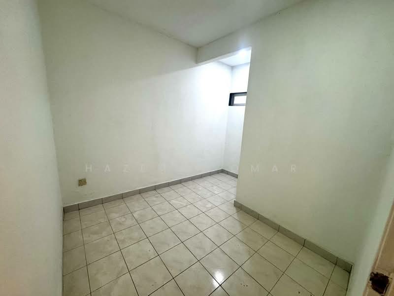 2-storey Terraced House for Sale in Seri Kembangan (Selangor) - Hazeman Omar - Interior - PropertyGuru.com.my