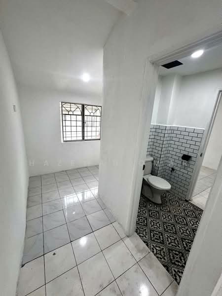 2-storey Terraced House for Sale in Seri Kembangan (Selangor) - Hazeman Omar - Interior - PropertyGuru.com.my