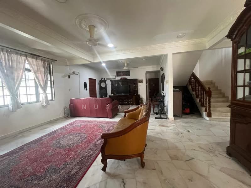 Bungalow for Sale in Seksyen 9 (Shah Alam) - Nurain . - Living Room - PropertyGuru.com.my