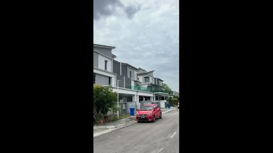 Rumah Berkembar untuk Dijual di Seksyen 27 (Shah Alam) - Imran Jaafar - PropertyGuru.com.my