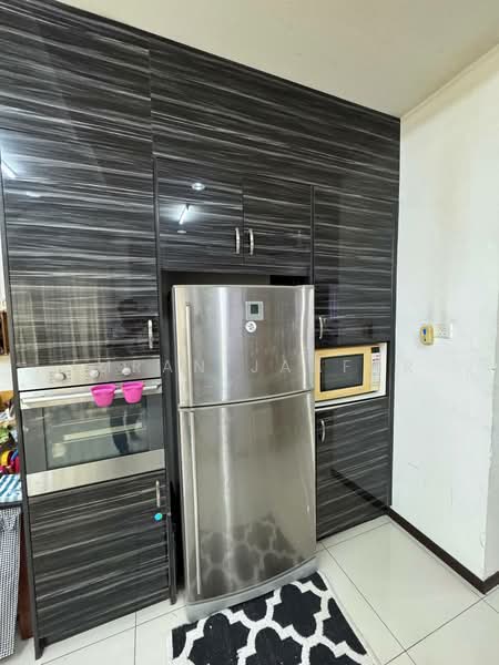 Rumah Berkembar untuk Dijual di Seksyen 27 (Shah Alam) - Imran Jaafar - Kitchen - PropertyGuru.com.my