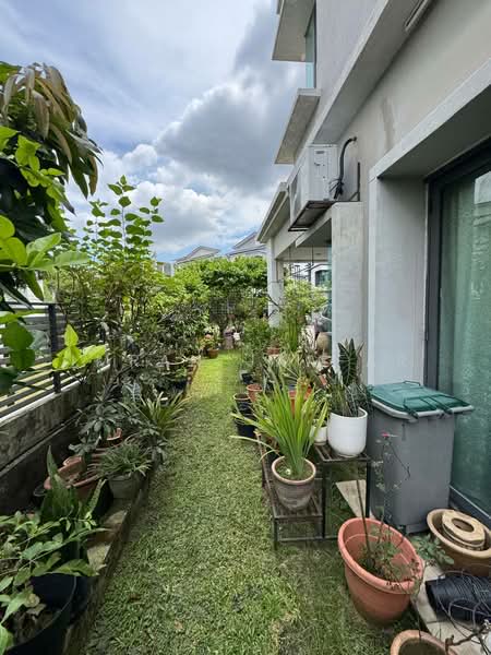 Rumah Berkembar untuk Dijual di Seksyen 27 (Shah Alam) - Imran Jaafar - Exterior - PropertyGuru.com.my