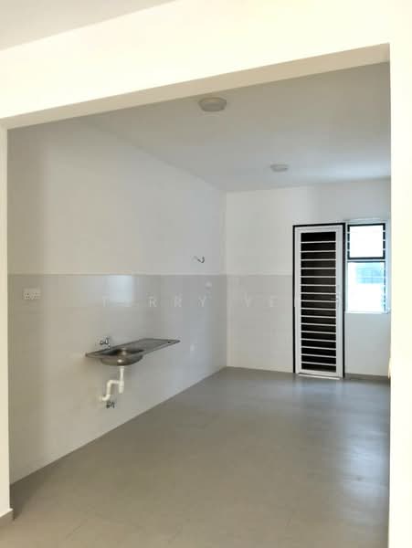 Rumah Teres 2 Tingkat untuk Disewa di Puchong (Selangor) - Terry Yee - Kitchen - PropertyGuru.com.my
