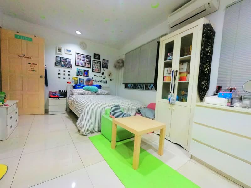 Bungalow for Sale in Seksyen 6 (Shah Alam) - Nurain . - Bedroom - PropertyGuru.com.my