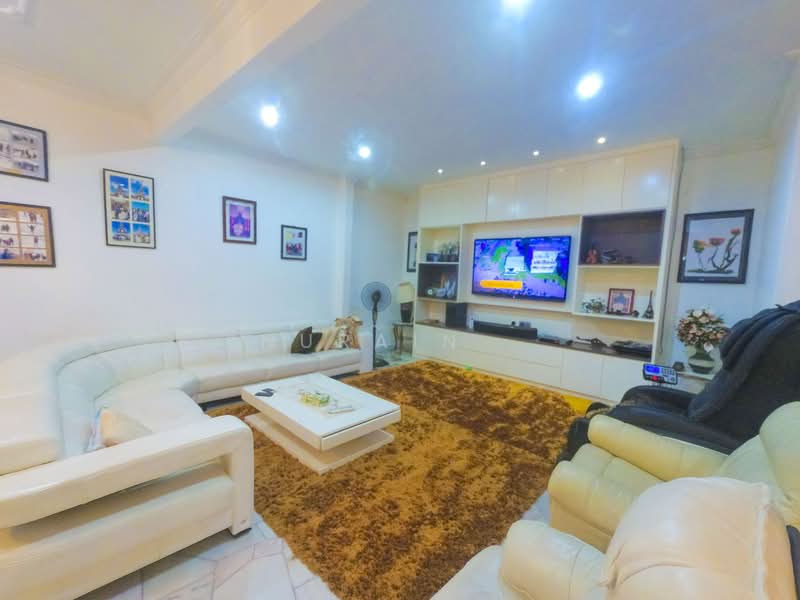 Bungalow for Sale in Seksyen 6 (Shah Alam) - Nurain . - Living Room - PropertyGuru.com.my