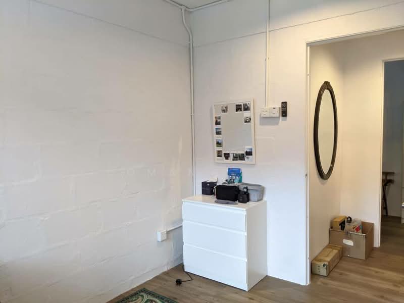 Flat for Sale at Flat Pkns Au3 - Luqman Ramli - Interior - PropertyGuru.com.my