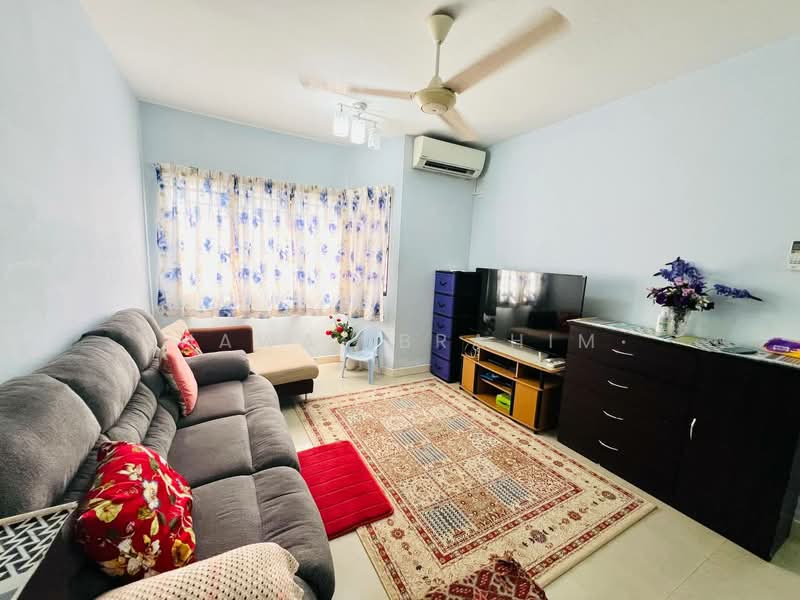 Kondominium untuk Dijual di Bayu Tasik 2 - Hawa Ibrahim - Living Room - PropertyGuru.com.my