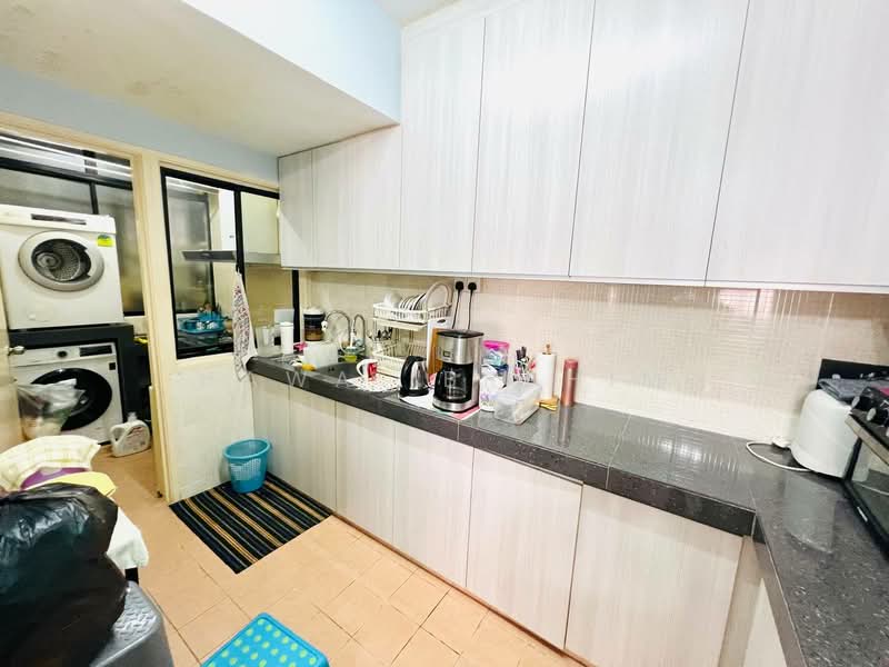 Kondominium untuk Dijual di Bayu Tasik 2 - Hawa Ibrahim - Kitchen - PropertyGuru.com.my