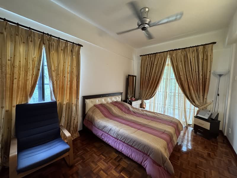 Pangsapuri untuk Dijual di Villa Indah - Jenny Kong - Bedroom - PropertyGuru.com.my