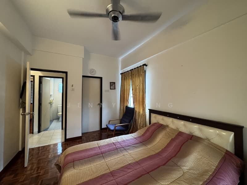 Pangsapuri untuk Dijual di Villa Indah - Jenny Kong - Bedroom - PropertyGuru.com.my