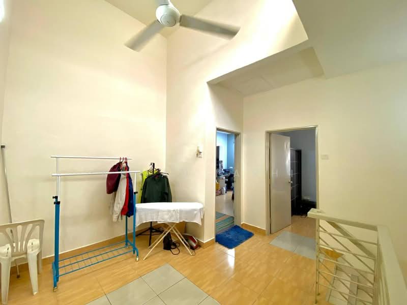 Rumah Teres 2 Tingkat untuk Dijual di Taman Mutiara Indah (Puchong) - Ahmad Farhi - Interior - PropertyGuru.com.my