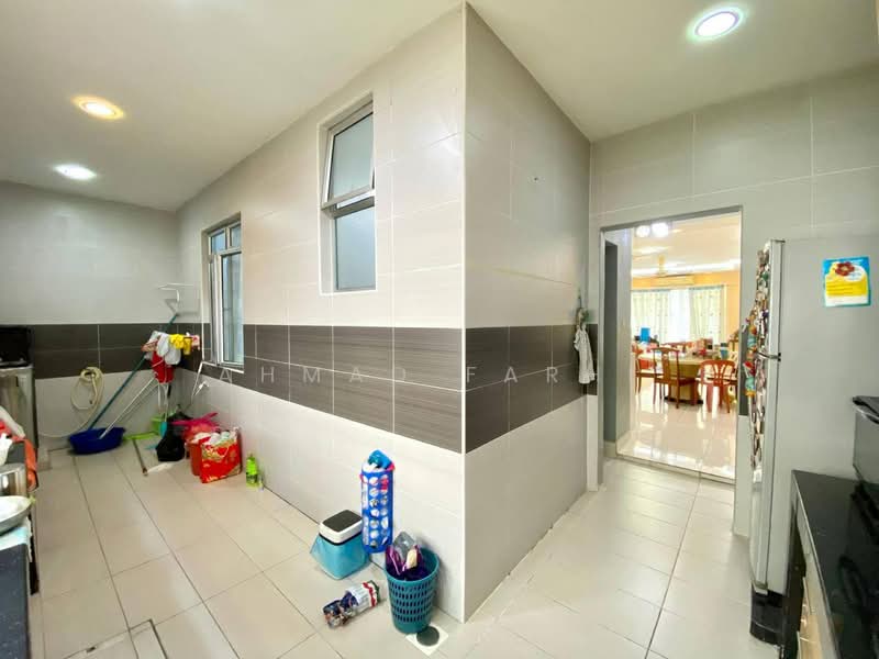 Rumah Teres 2 Tingkat untuk Dijual di Taman Mutiara Indah (Puchong) - Ahmad Farhi - Kitchen - PropertyGuru.com.my