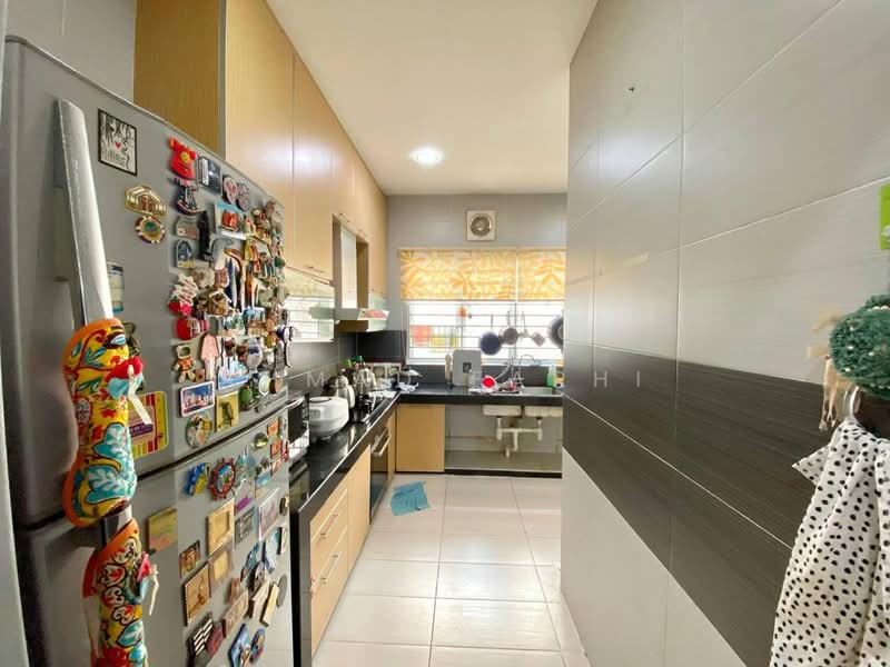 Rumah Teres 2 Tingkat untuk Dijual di Taman Mutiara Indah (Puchong) - Ahmad Farhi - Kitchen - PropertyGuru.com.my