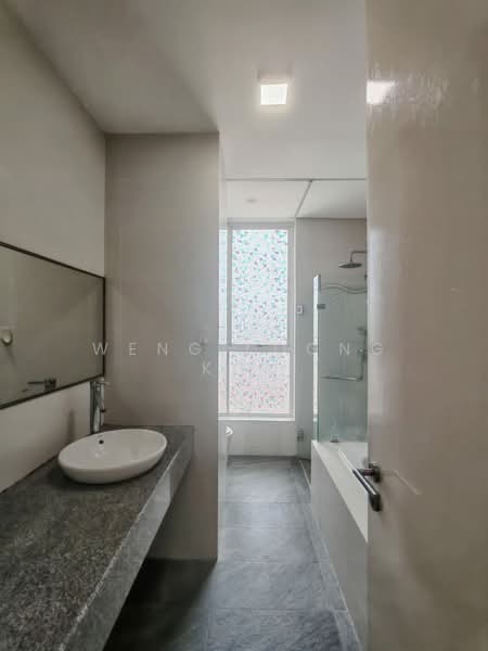 Kondominium untuk Disewa di Kiaramas Ayuria - Weng Loong Kok - Bathroom - PropertyGuru.com.my