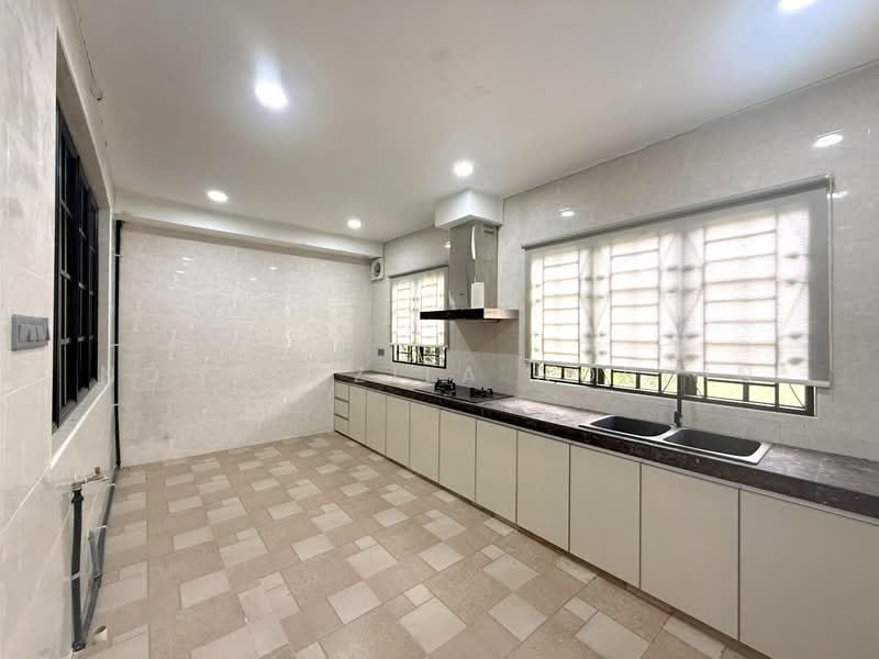 Semi-Detached House for Sale in Puchong (Selangor) - Noorsuzila Nordin - Kitchen - PropertyGuru.com.my