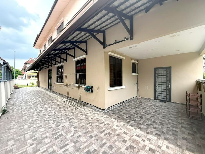 Semi-Detached House for Sale in Puchong (Selangor) - Noorsuzila Nordin - Exterior - PropertyGuru.com.my