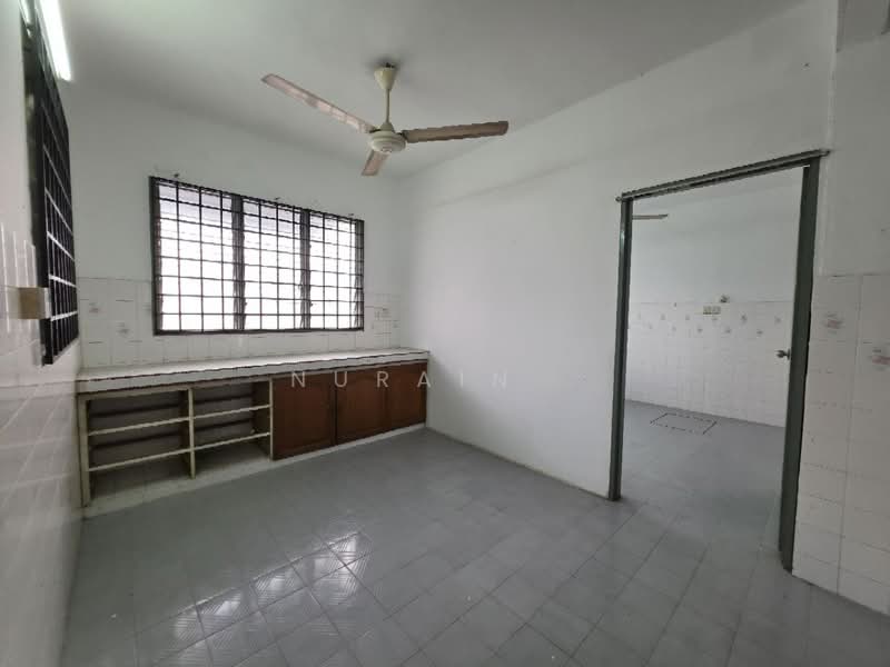 Terraced House for Sale in Klang (Selangor) - Nurain . - Kitchen - PropertyGuru.com.my