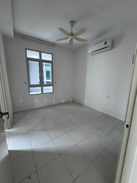 Condominium for Sale at 10 Island Resort - Vincent Koay - Interior - PropertyGuru.com.my