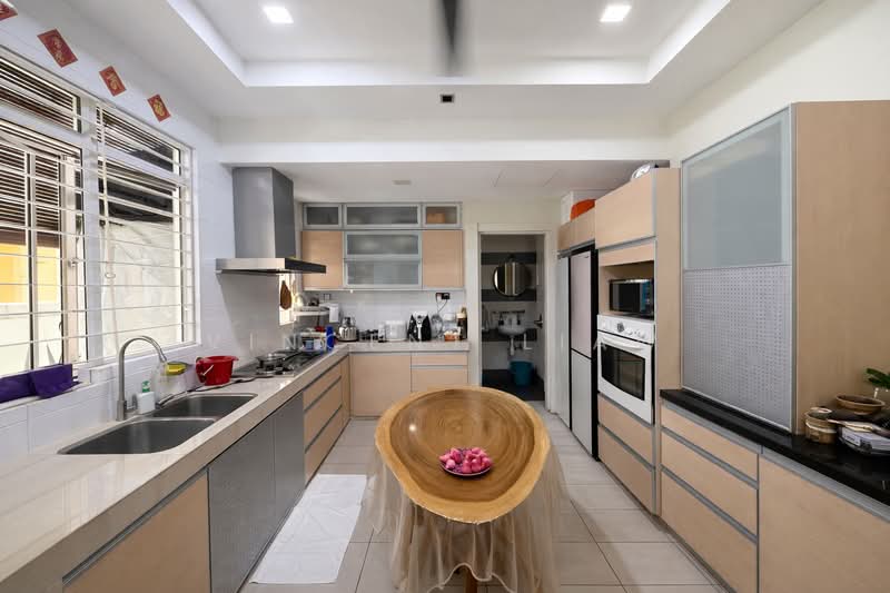 Semi-Detached House for Sale in Ara Damansara (Selangor) - Vincent Liaw - Kitchen - PropertyGuru.com.my