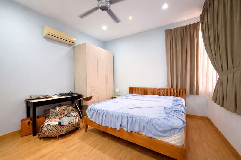 Semi-Detached House for Sale in Ara Damansara (Selangor) - Vincent Liaw - Bedroom - PropertyGuru.com.my