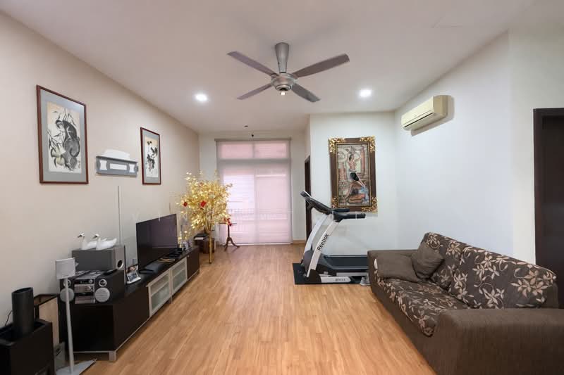 Semi-Detached House for Sale in Ara Damansara (Selangor) - Vincent Liaw - Living Room - PropertyGuru.com.my