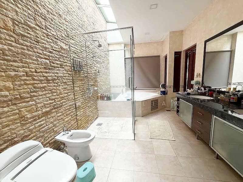 Rumah Berkembar untuk Dijual di Ara Damansara (Selangor) - Vincent Liaw - Bathroom - PropertyGuru.com.my