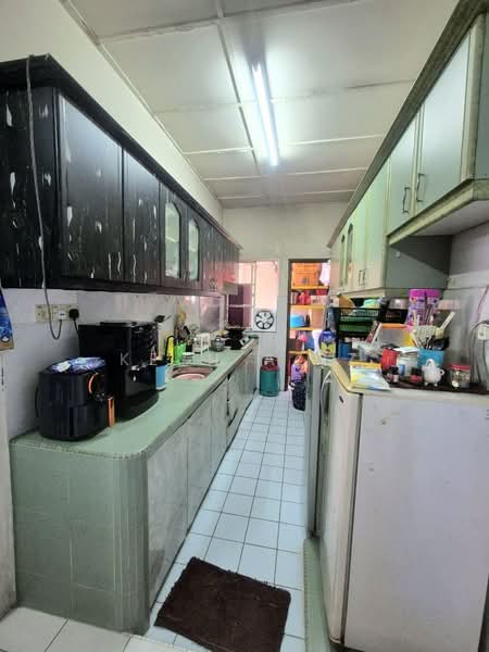 Apartment for Sale at Jasmin Apartment - Keyn Aziz - Kitchen - PropertyGuru.com.my