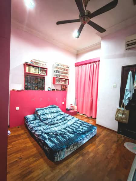 2-storey Terraced House for Sale in Taman Sutera Utama (Skudai) - Helen Mok - Bedroom - PropertyGuru.com.my