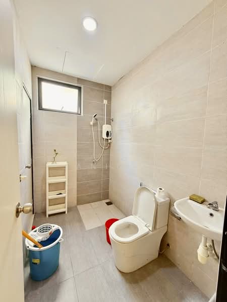 2-storey Terraced House for Sale in Taman Sutera Utama (Skudai) - Janice . - Bathroom - PropertyGuru.com.my