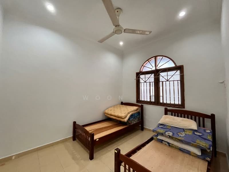Rumah Teres 1 Tingkat untuk Disewa di Pulau Gadong (Klebang) - Woon . - PropertyGuru.com.my