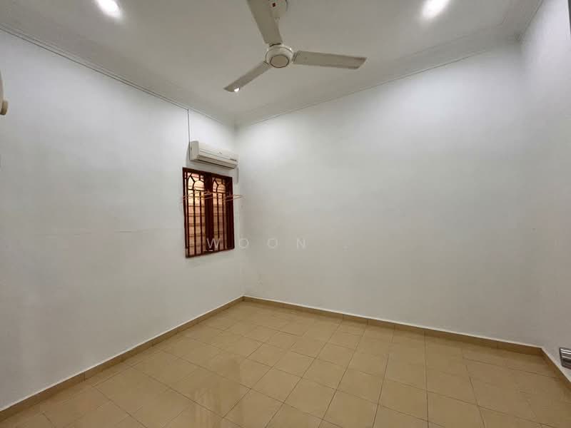 Rumah Teres 1 Tingkat untuk Disewa di Pulau Gadong (Klebang) - Woon . - PropertyGuru.com.my