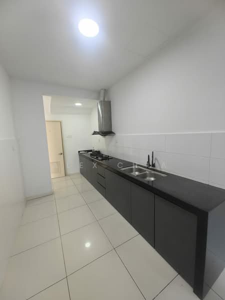 Rumah Teres 2.5 Tingkat untuk Disewa di Kota Kemuning (Shah Alam) - Alex Chua - Kitchen - PropertyGuru.com.my