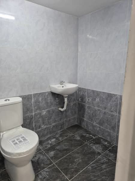 Shop for Rent in Taman Nusa Bestari (Iskandar Puteri (Nusajaya)) - Jessy Koh - Bathroom - PropertyGuru.com.my