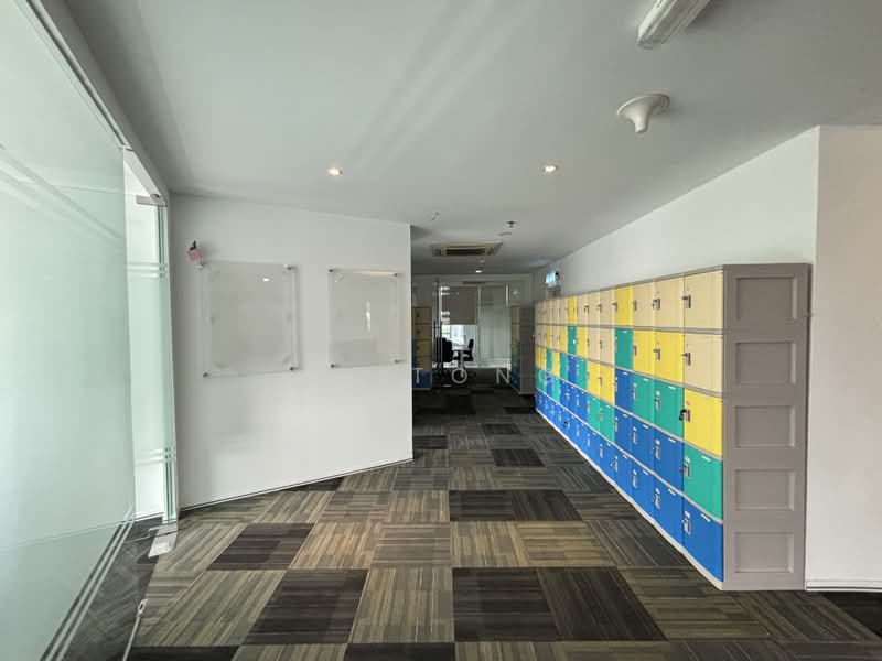 Office for Rent in Subang Jaya (Selangor) - JY Tong - Corridor - PropertyGuru.com.my