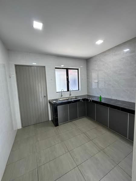 Rumah Teres untuk Disewa di Port Dickson (Negeri Sembilan) - Roy Law - Kitchen - PropertyGuru.com.my