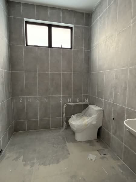 Factory for Rent in Eco Business Park 1 (Johor Bahru) - Zhen Zhen Ng - Bathroom - PropertyGuru.com.my
