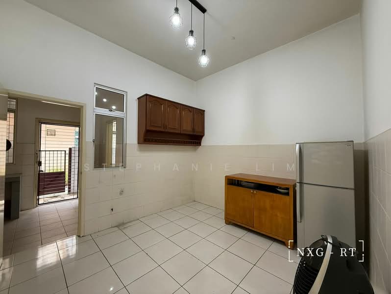 Rumah Teres 2 Tingkat untuk Disewa di Kemuning Utama (Shah Alam) - Stephanie Lim - Kitchen - PropertyGuru.com.my