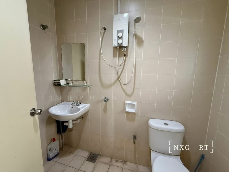 Rumah Teres 2 Tingkat untuk Disewa di Kemuning Utama (Shah Alam) - Stephanie Lim - Bathroom - PropertyGuru.com.my