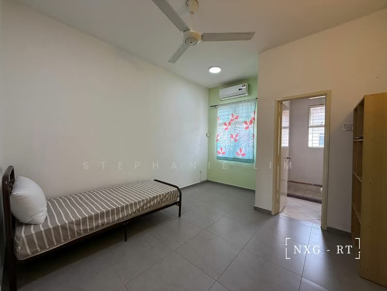 Rumah Teres 2 Tingkat untuk Disewa di Kemuning Utama (Shah Alam) - Stephanie Lim - Bedroom - PropertyGuru.com.my